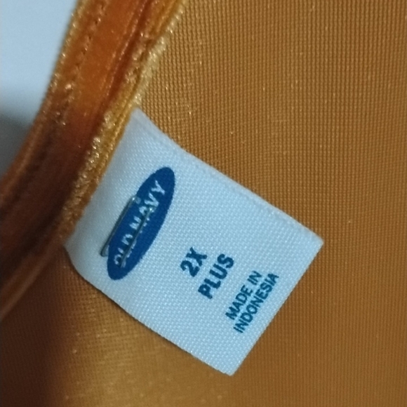 Old Navy Orange V-Neck Sleeveless Tank Top - Picture 2 of 4